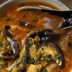 Zupa pekińska jak z restauracji - przepis na idealny smak w domu