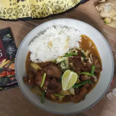 Szybki i pyszny stir fry z wieprzowiną – proste przepisy i porady