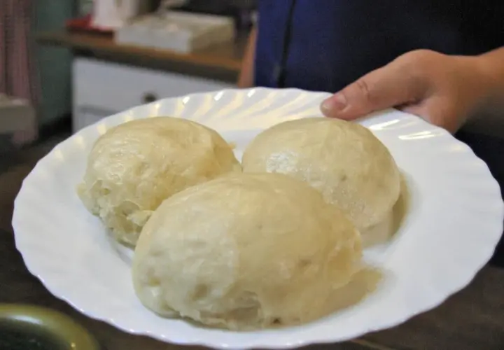 Czy kluski na parze są tuczące? Sprawdź ich kaloryczność i wpływ na dietę