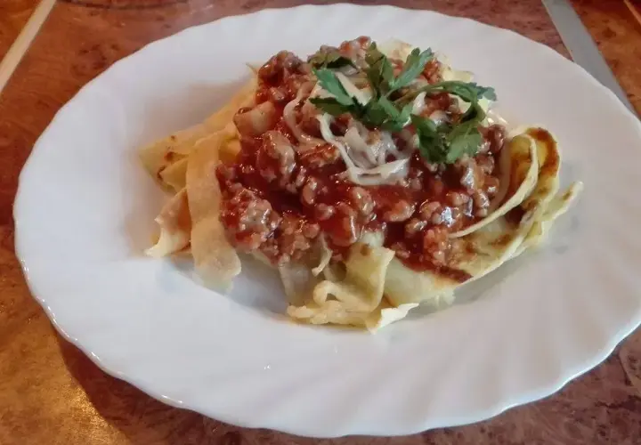 Niezwykłe spaghetti naleśnikowe – łatwy przepis na pyszne danie