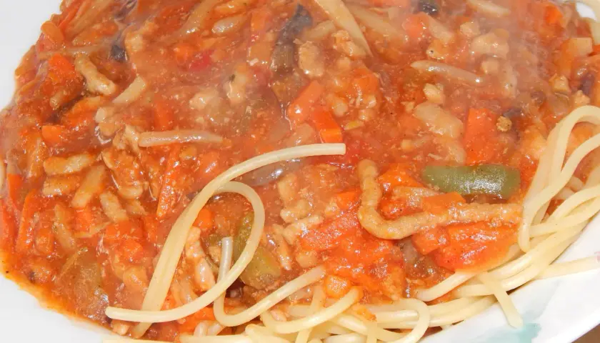 Spaghetti bolognese z marchewką – pyszna i zdrowa wersja klasyki