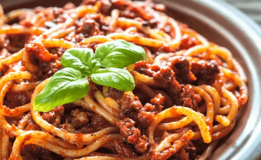Odkryj tajemnice idealnego spaghetti bolognese – włoski przepis